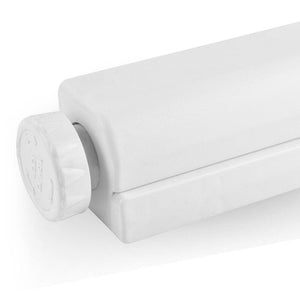 Retractable wall mounted clothes line